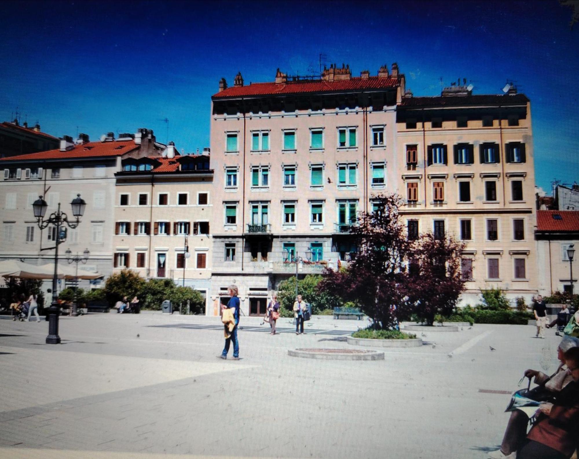Lucia Haus Trieste Exteriör bild